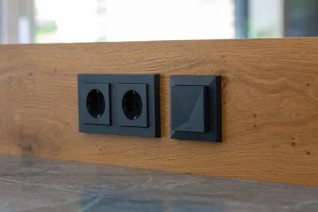 Senzor de confort al camerei Tree Antracit Loxone - Room Comfort Sensor Tree Anthracite