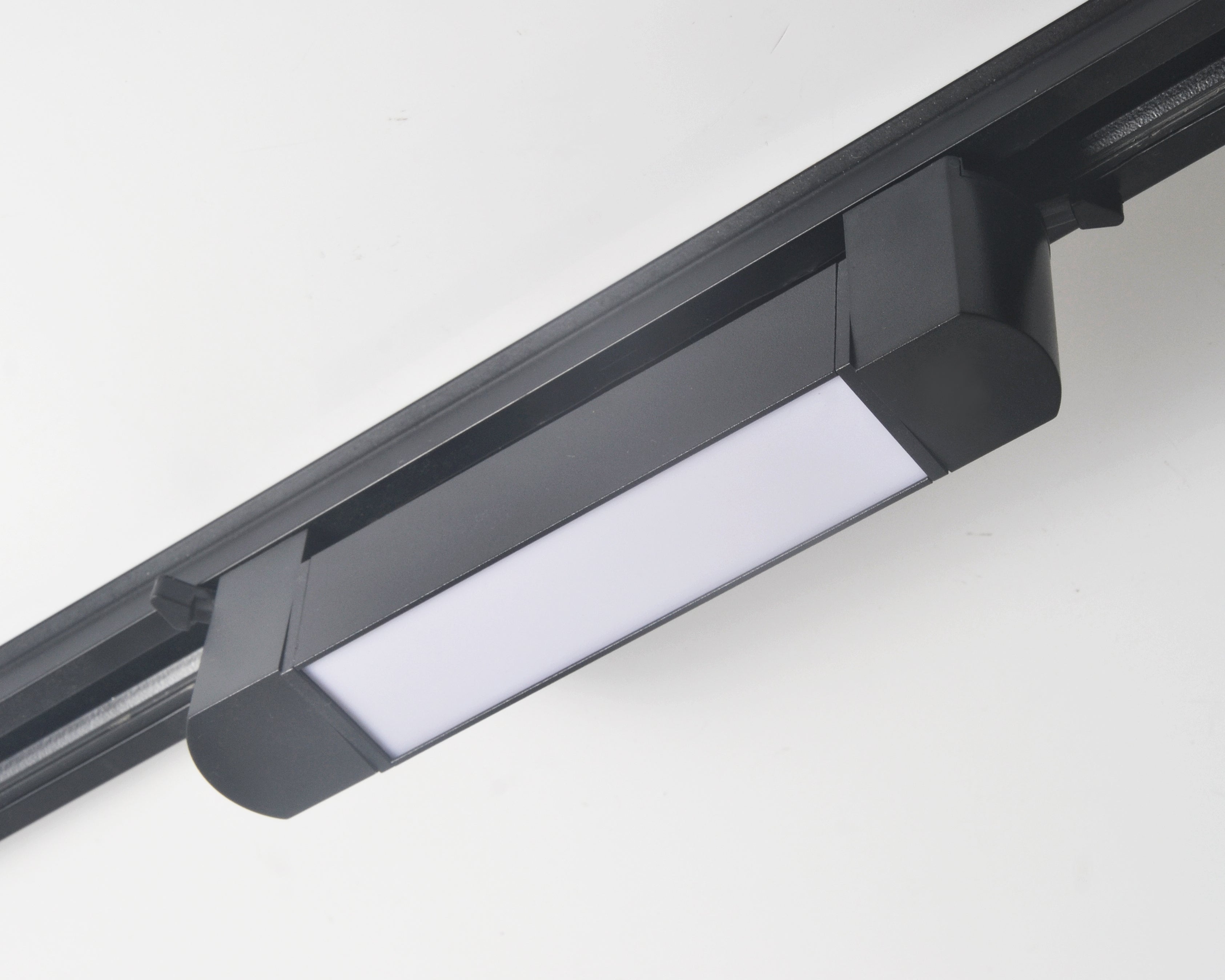 Proiector LED , Tip Banda, 30W, 4000K Lumina Neutra, Directionabil Pe Sina Monofazata, Negru