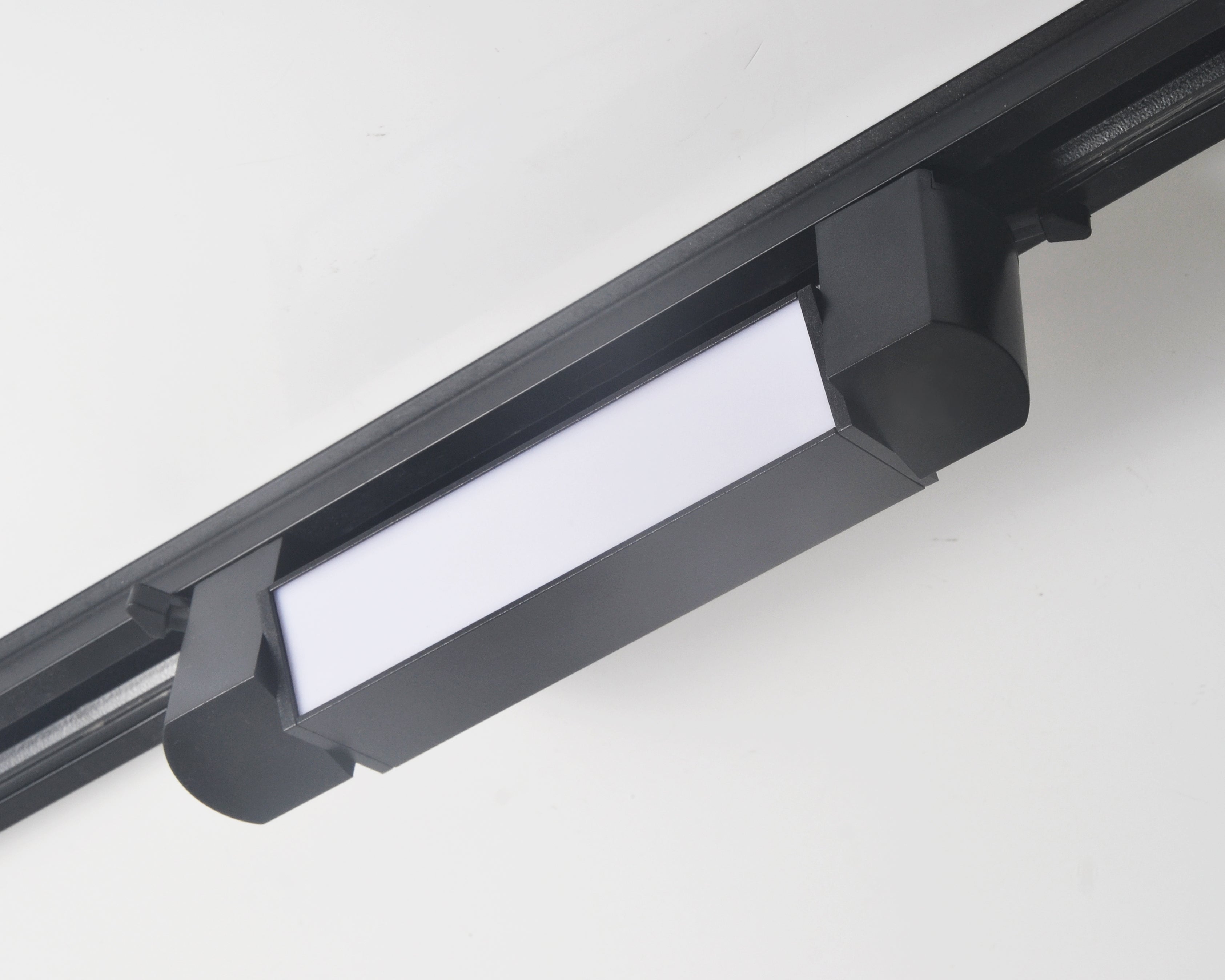 Proiector LED , Tip Banda, 10W, 4000K Lumina Neutra, Directionabil Pe Sina Monofazata, Negru