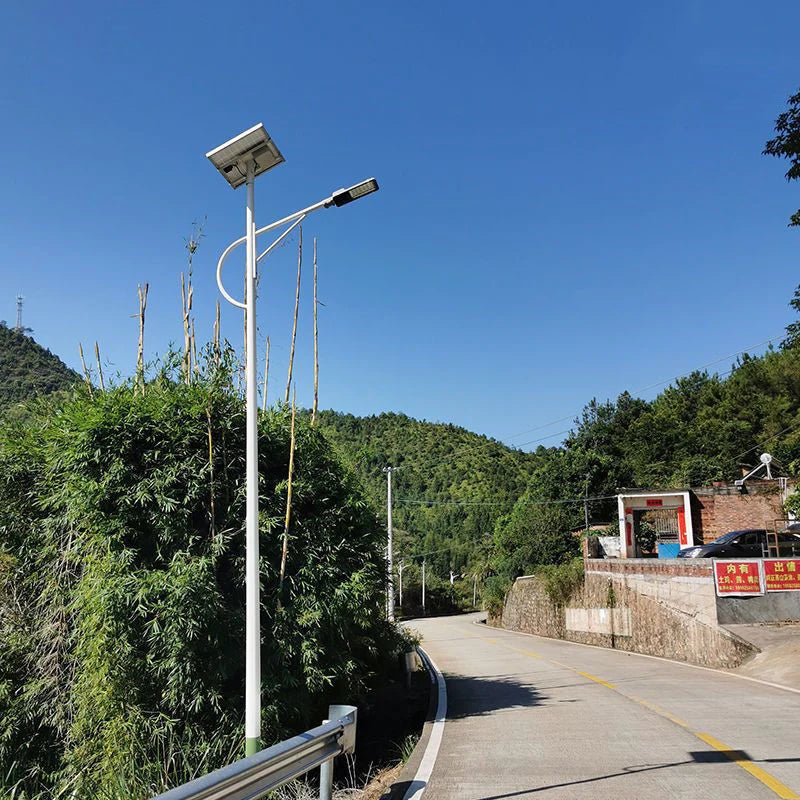 Lampa solara 300W, Rezistent la  apa, Cu panou solar si telecomanda