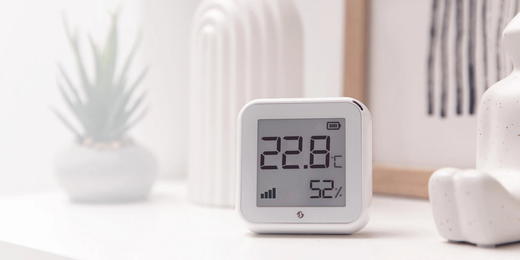 Senzor wireless de umiditate si temperatura Shelly Plus H&T, ecran E-ink, WiFi, control aplicatie, compatibil Amazon Alexa, Google Assistant si Home Assistant