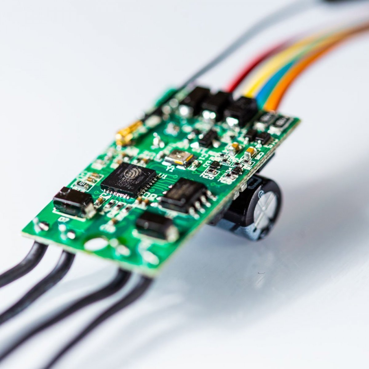 Releu uscat cu 2 canale Shelly Uni cu control WiFI si cu 4 intrari pentru senzori - hsmartro