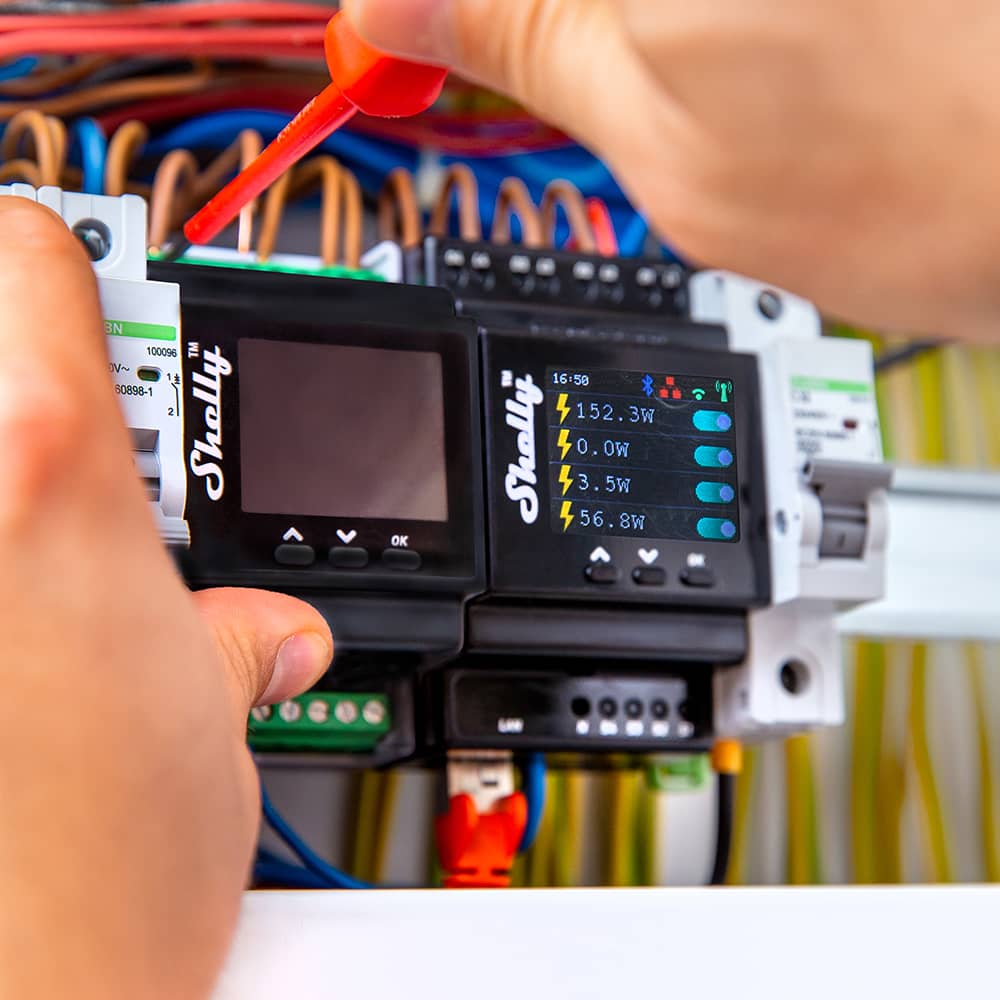 Releu inteligent cu 4 canale cu masurare a tensiunii Shelly PRO 4PM, protectie la supratensiune, WIFI, LAN, Bluetooth - hsmartro